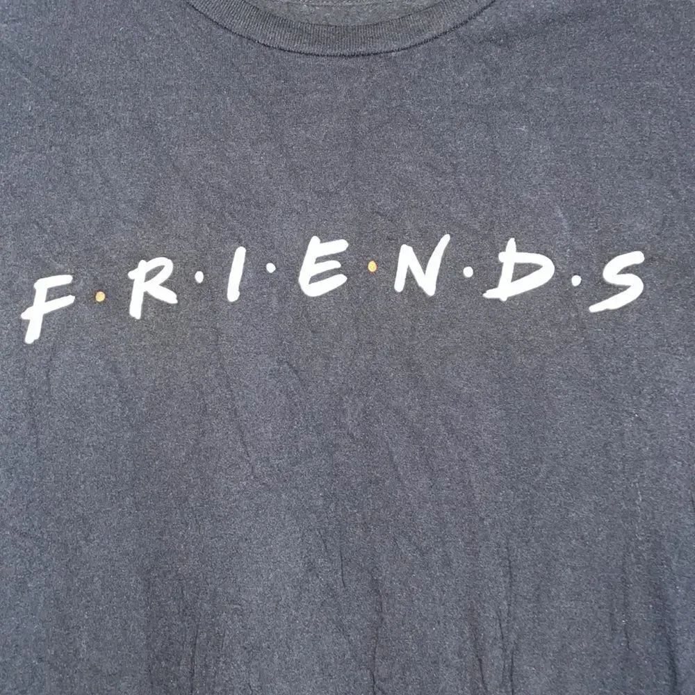 Friend T shirt   - Picture 2 of 5